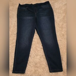 No Boundaries Darkwash Distressed Skinny Women's Pullon Blue Jeans Sz. 19 XXL